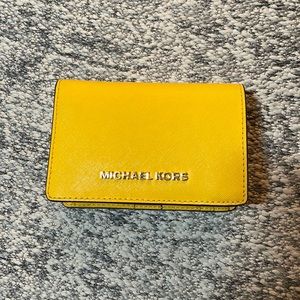💛SM MK MUSTARD YELLOW LEATHER WALLET💛